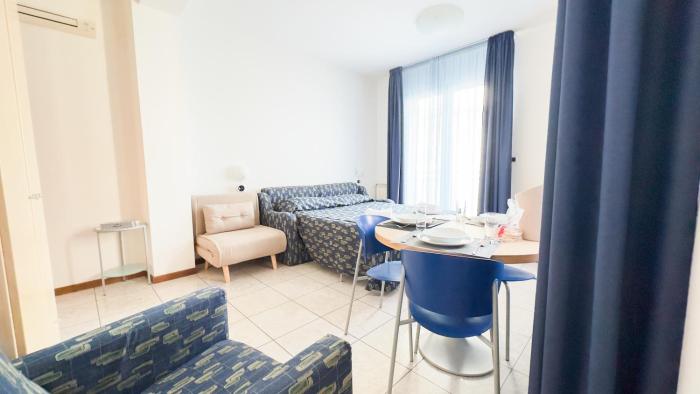 Le Due Farfalle by Ca-Sa Check