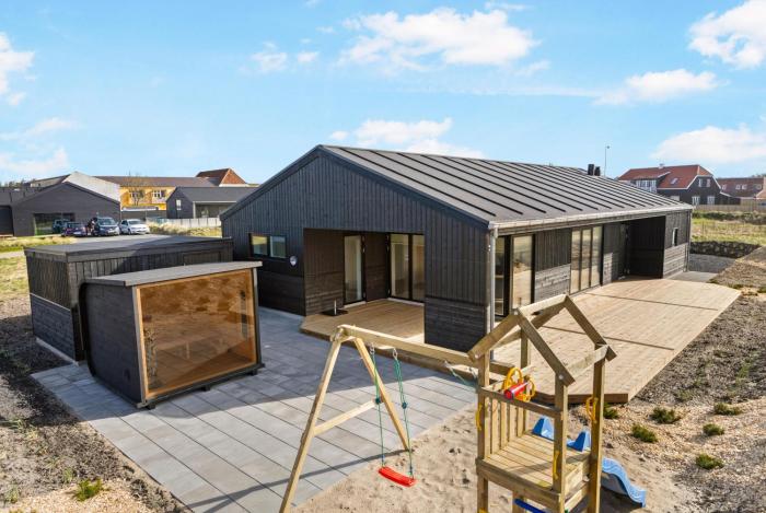 Newly Built Luxury Holiday Home, Sensommervej 4