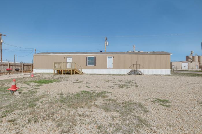 Remote Texas Group Retreat with Free WiFi!