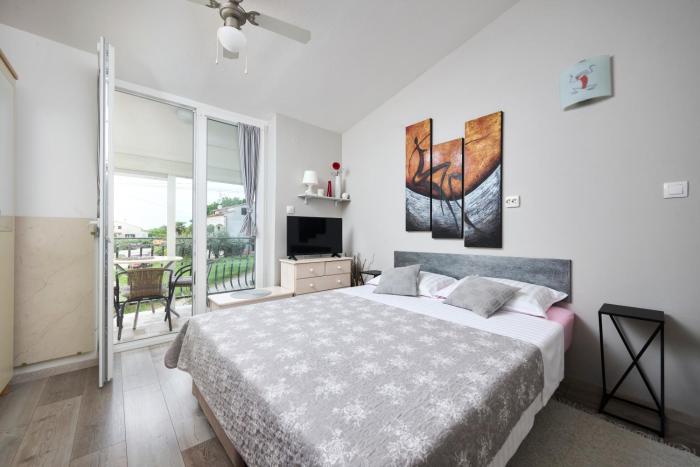 Studio Apartment Davorka