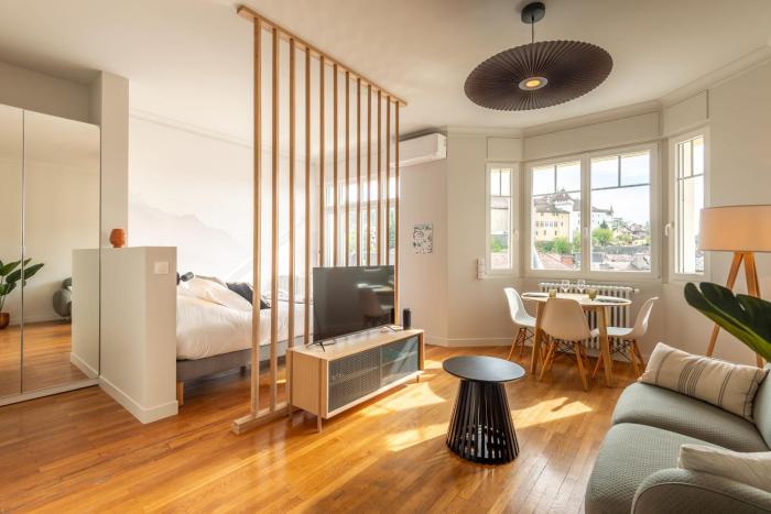 PANORAMIC SUITE - SUPERB flat in the heart of the old town 5 stars