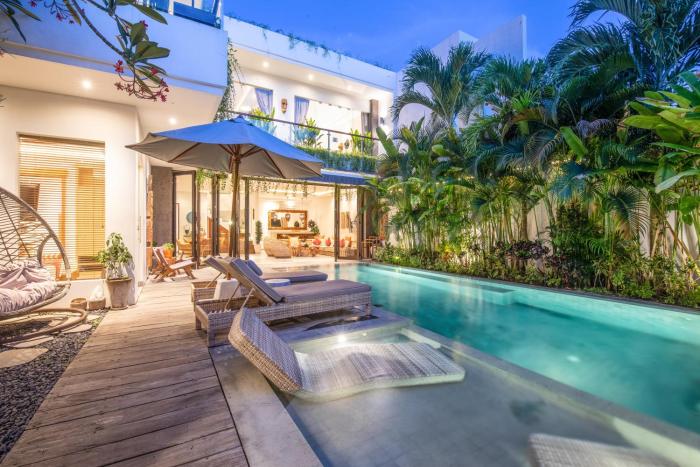 Luxurious 4BR Haven, Steps to Opulent Finns Beach,