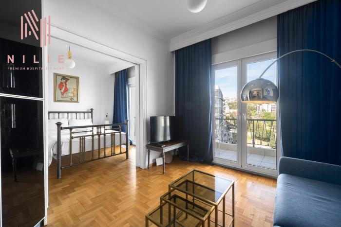 Rocco, Nilie Hospitality MGMT