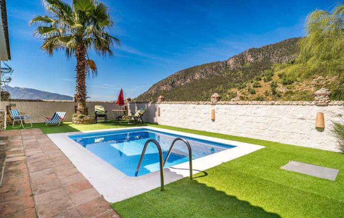 Lovely Home In Algodonales