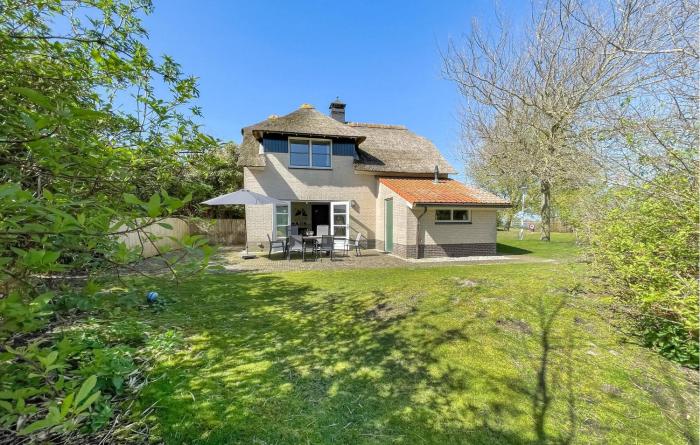 3 Bedroom Beautiful Home In Makkum