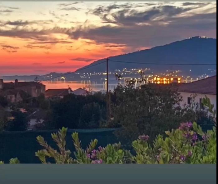 Casa do Vale - Moradia-Rio Minho-Seixas-Caminha - Casa de férias completa com piscina