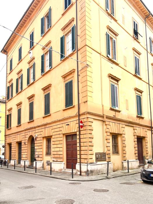 cvr 3- Monolocale luminoso a due passi dalla Torre