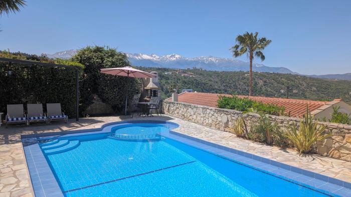Villa Koumos-Luxury Villa in Gavalochori, Crete with Pool & Panoramic Views