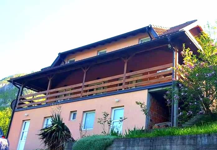 Apartment Dobra vila