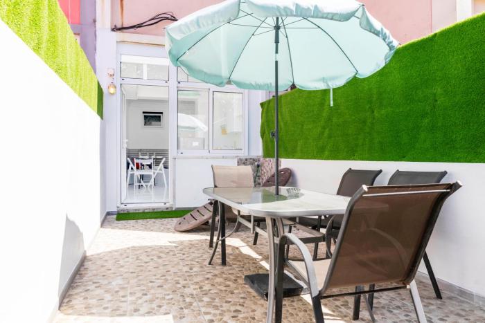 Terrace & Barbecue Apartment in Alameda Downtown