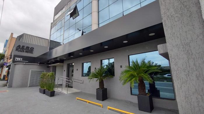 Aero Plaza Hotel