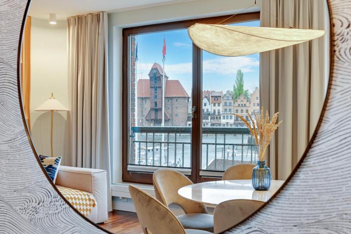 Lion Apartments - Szafarnia 6 - Two Bedr Apartment in the Gdańsk Old City with spectacular view