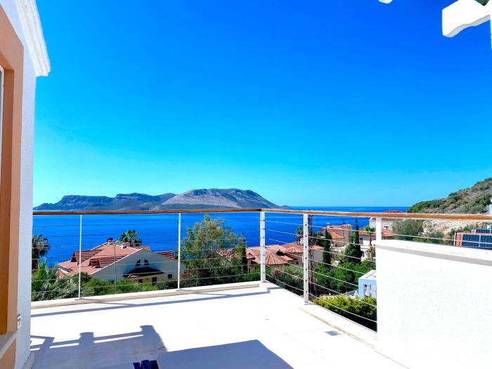 Villa Su - Superior Panoramic Sea View - 3 Bedrooms - 100m from the Sea