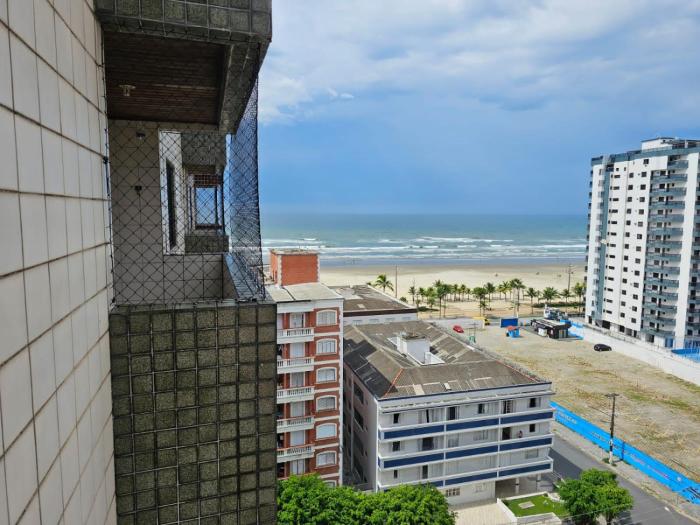 095 Tupi Vista Mar I - Tupi - 30 metros da praia - 1 dormitório com VARANDA - Wi fi e acomoda até 5 pessoas - Estacionamento Gratuito ap.95