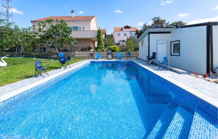 Nice Apartment In Sukosan With Wifi