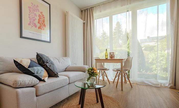 STUDIO an den Iphöfer Weinbergen