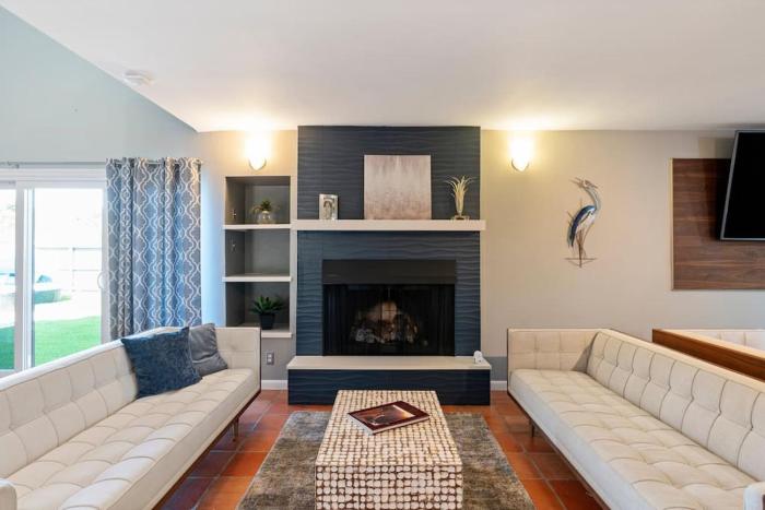 Ocean Drive Oasis w Hot Tub Awaits