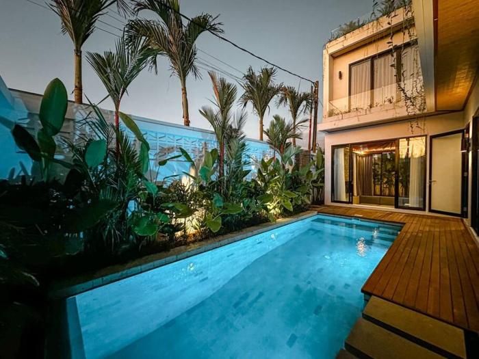 Villa Nakula - Designer Canggu 3 Level Villa ONLY 5 mins to Beach