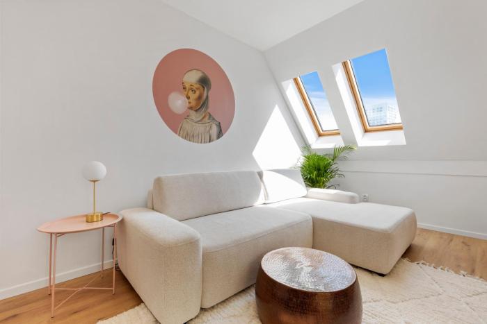 LAM Bubblegum - Terrace - AC