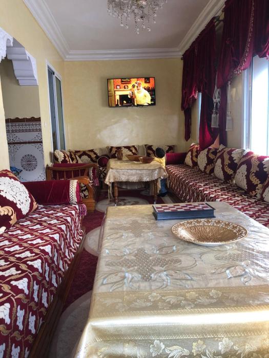 old city apartment + free couscous on Friday