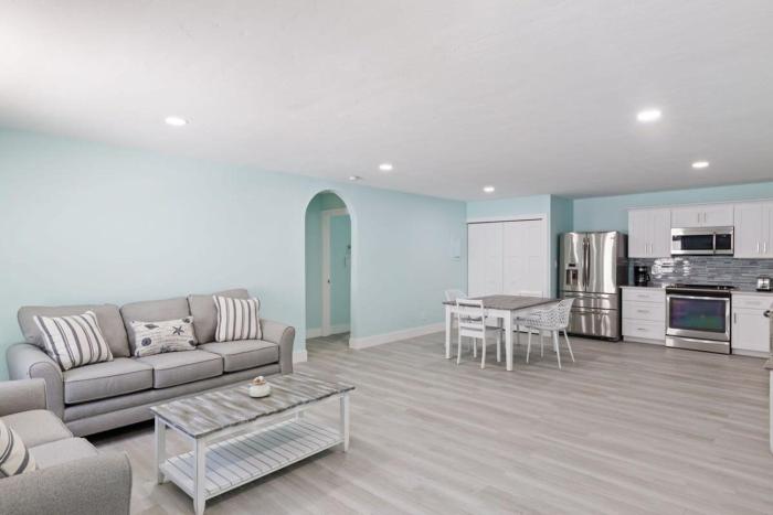 Superb Bonita Springs Residence Near Downtown