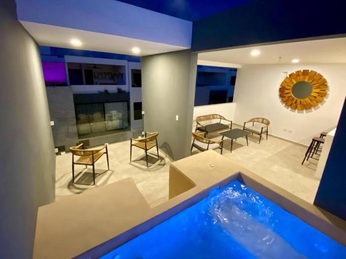 Heavenly new townhouse wjacuzzi near the beach