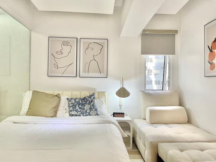 Thompson Suites Fort Victoria Tower BGC Loft Type 1BR