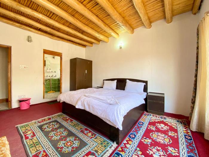 Sumrolee Guest House