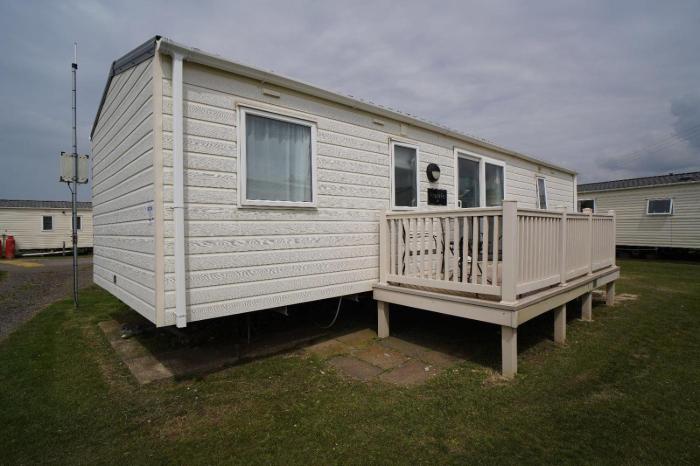 3 bedroom Caravan pets free linen included