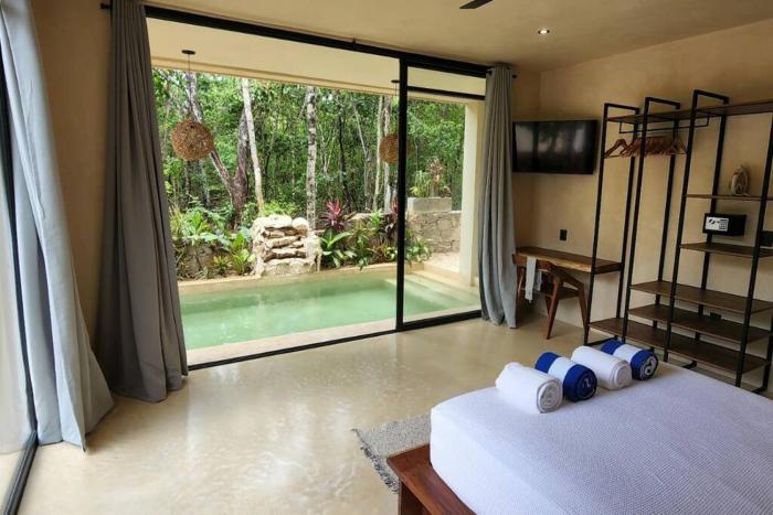 Little Oasis with private pool in the jungle