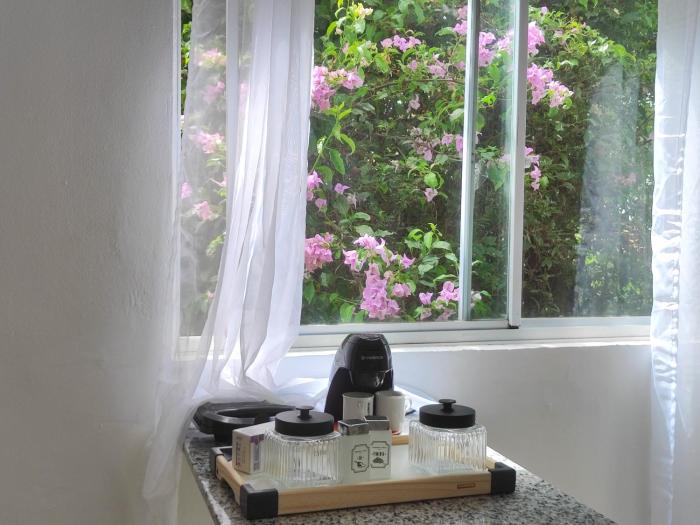 Apto acolhedor e funcional na Asa Sul sinta-se em casa perto da P Federal Enap LBV Casv da embaixada aeroporto , rodov interestadual e academia da PM