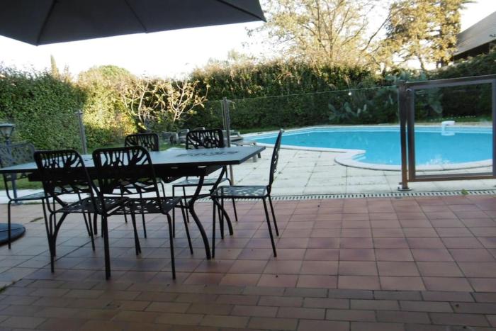 120m2-3 chambres parking et piscine à La Ciotat