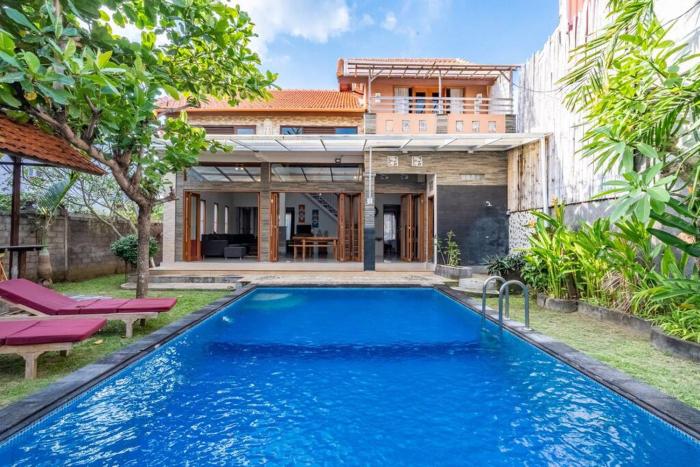 Private 3 Bedroom Villas, 5 mnt to Beach Nusa Dua