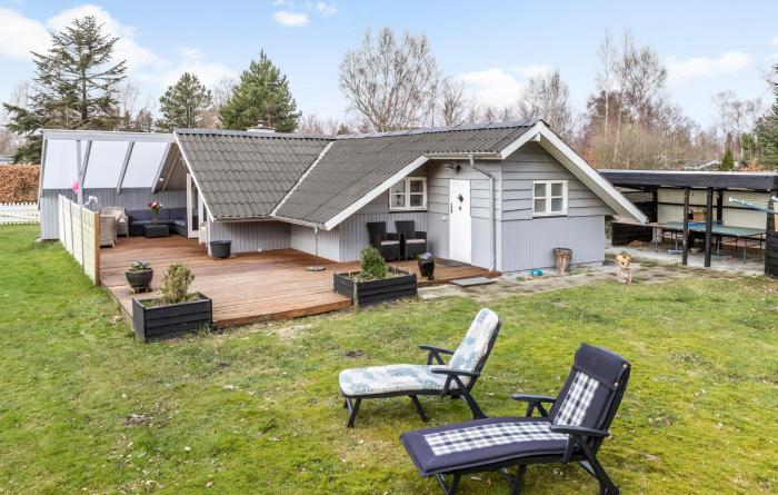 3 Bedroom Lovely Home In Ørsted
