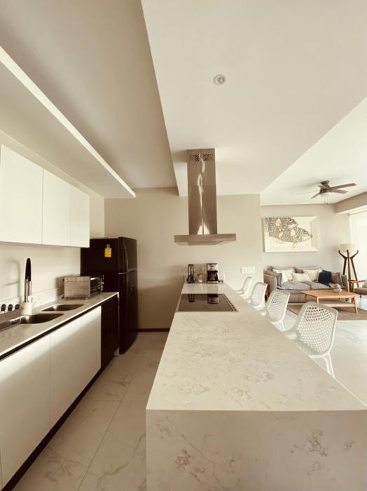 Chic 3BR Home in Luxury Condominium by the sea