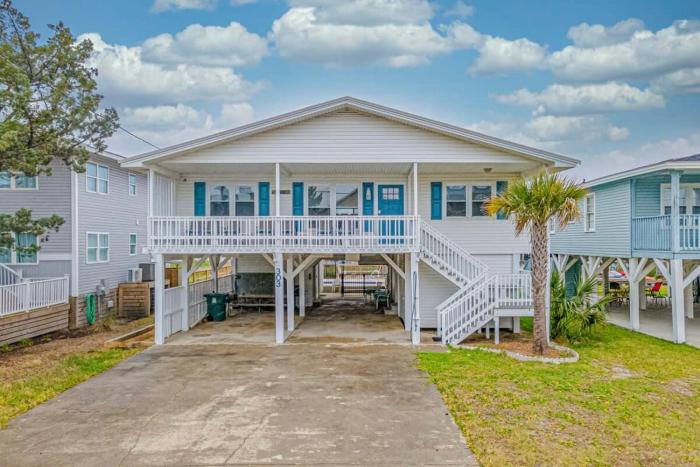 Family - Mitchell House