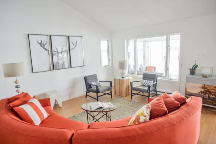 The Verne: Beautiful Waterfront Escape by Picton
