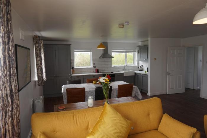 18 BallybHoliday Cottages