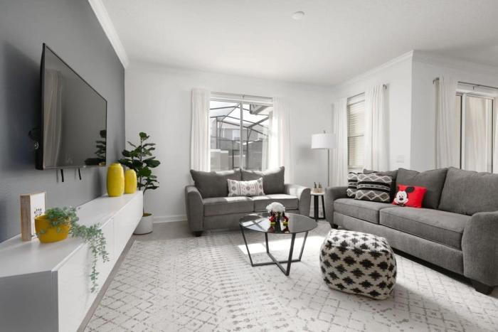 Charming Mickey-Themed Home Prime Location