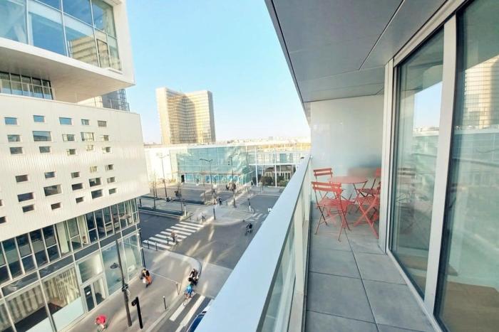 Modern and Smart - Paris 13 Bibliothèque François Mitterrand