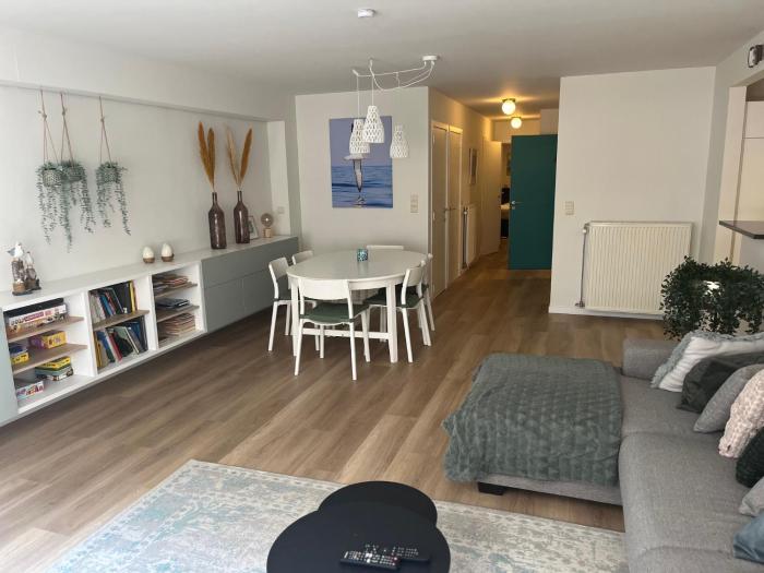 Tof en ruim appartement op 50 meter van strand!