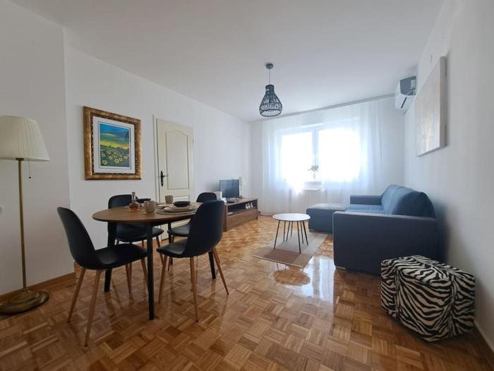 Cozy lux bedroom apt with balcony in Dorcol