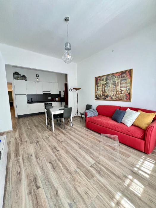 LA Home - Puzzle House