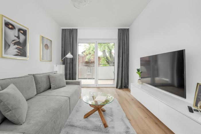 Mieszczańska Modern Apartment with Balcony & Free Parking Wrocław by Noclegi Renters