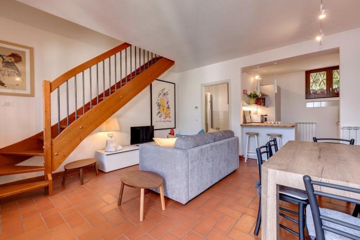 Poggio Imperiale Apartment by Mamo Florence