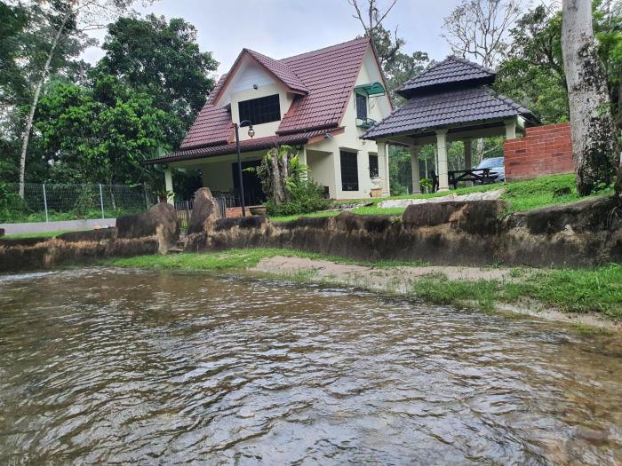 Teratak D Tuntung, Hulu Langat