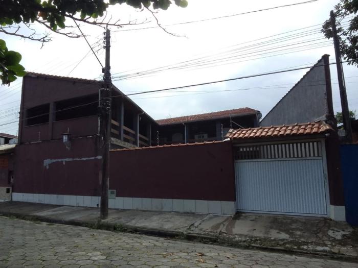 Casa com piscina recanto do sol