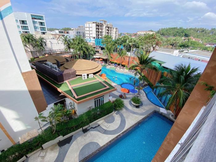 Luxury Suite Room by Atlas X