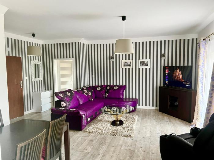 LAS SŁUPSKI PREMIUM PANORAMIC APARTAMENT NR8 Wifi Netflix Smart TV55 full kitchen double bathtub up to 4 people full pleasure quality stay