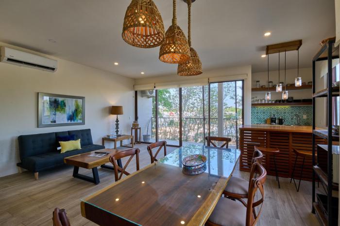 CLOSE TO THE SEA WELCOME